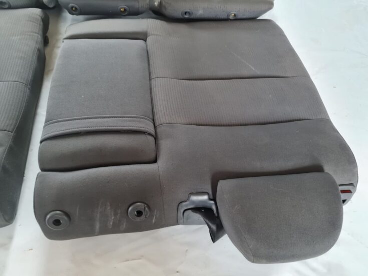 Aizmugurējais sēdeklis priekš VW PASSAT 2004 UNIVERSAL GREY