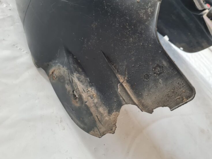 Aizmugurējais labais paspārns priekš VW PASSAT 2004 UNIVERSAL GREY