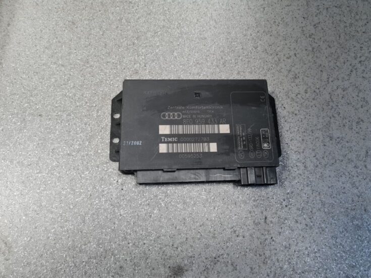 Komforta vadības bloks priekš AUDI A4 2003