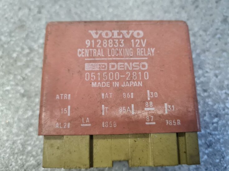 Drošinātāju releja priekš VOLVO 850 1995