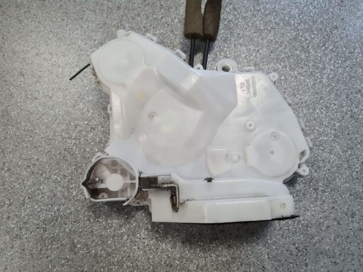 Priekšējo kreiso durvju slēdzene priekš HONDA CIVIC 2006