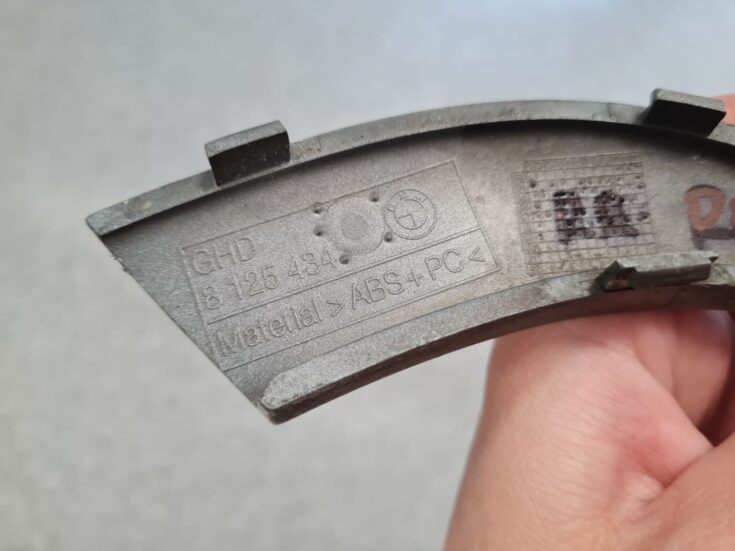 Aizmugurēja bufera uzlika priekš BMW 7 E38 1998-2001