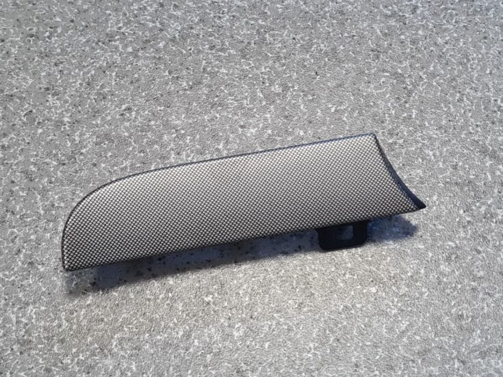 Mērinstrumentu paneļa dekoratīvā uzlika priekš VW TOURAN 2005