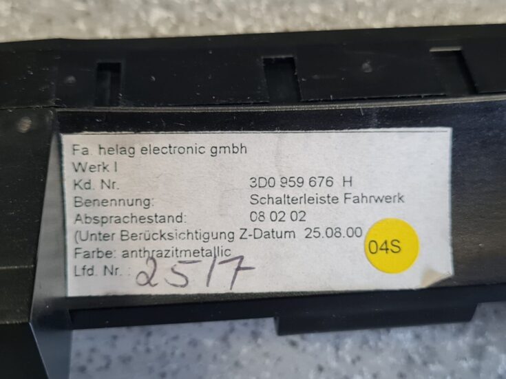 Mērinstrumentu paneļa pārslēgšanas pogas priekš VW PHAETON 2003